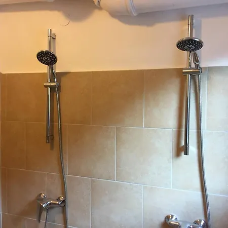 Selfcatering 30 Beds Parking Pets Welcome Radstadt
