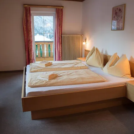 Selfcatering 30 Beds Parking Pets Welcome Radstadt