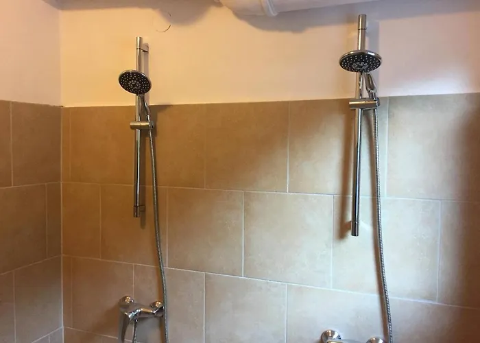 Selfcatering 30 Beds Parking Pets Welcome