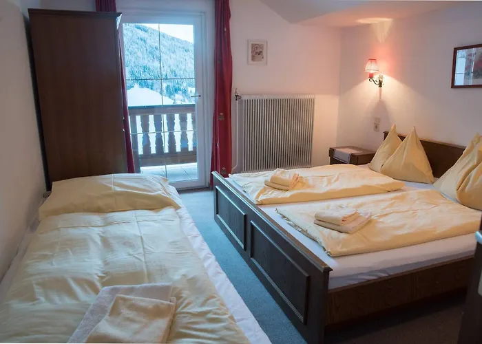 Holiday home Selfcatering 30 Beds Parking Pets Welcome